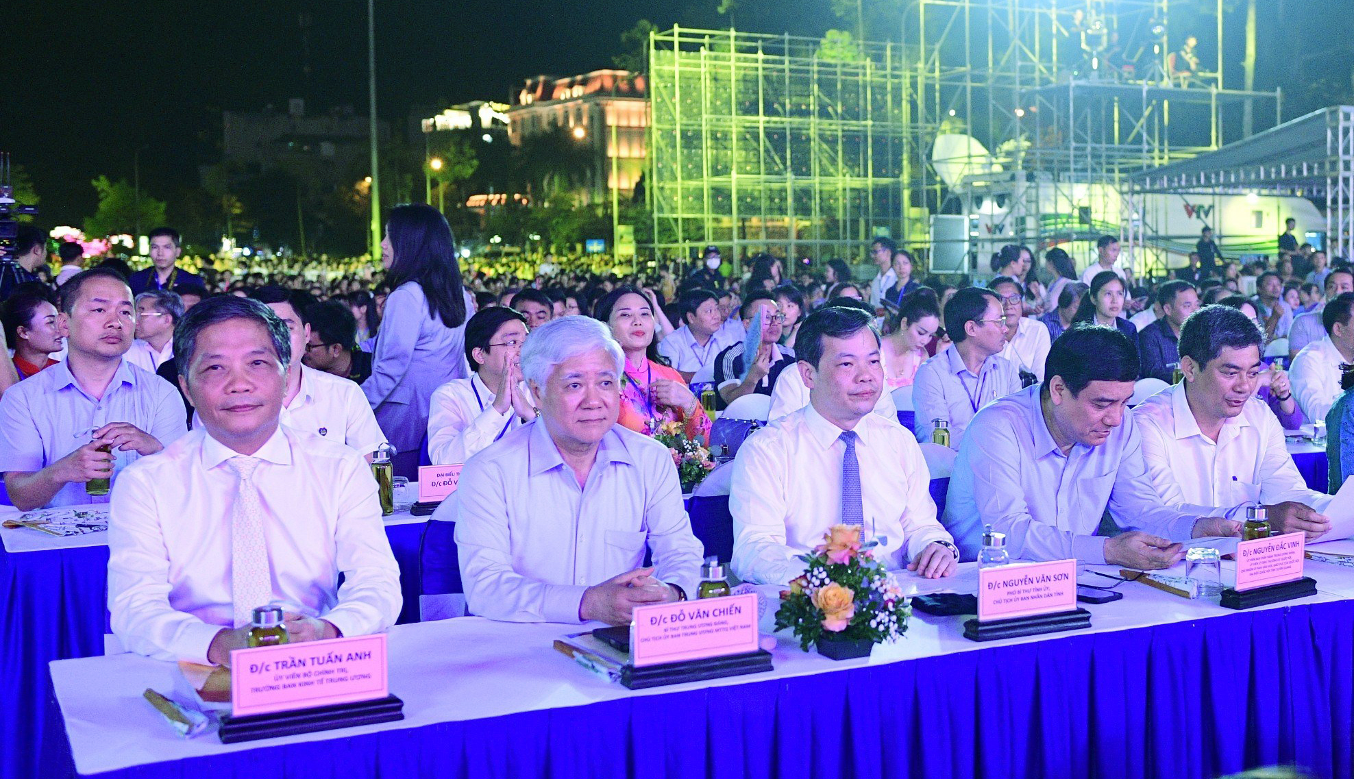 Chủ tịch nước Võ Văn Thưởng dự Lễ hội Thành Tuyên 2023 - Ảnh 3.