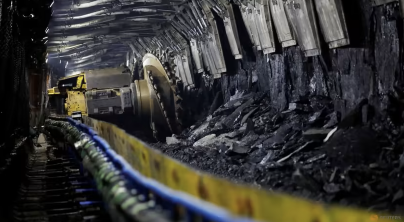 Cháy hầm khai thác than ở Trung Quốc, 16 người thiệt mạng  - Ảnh 1.