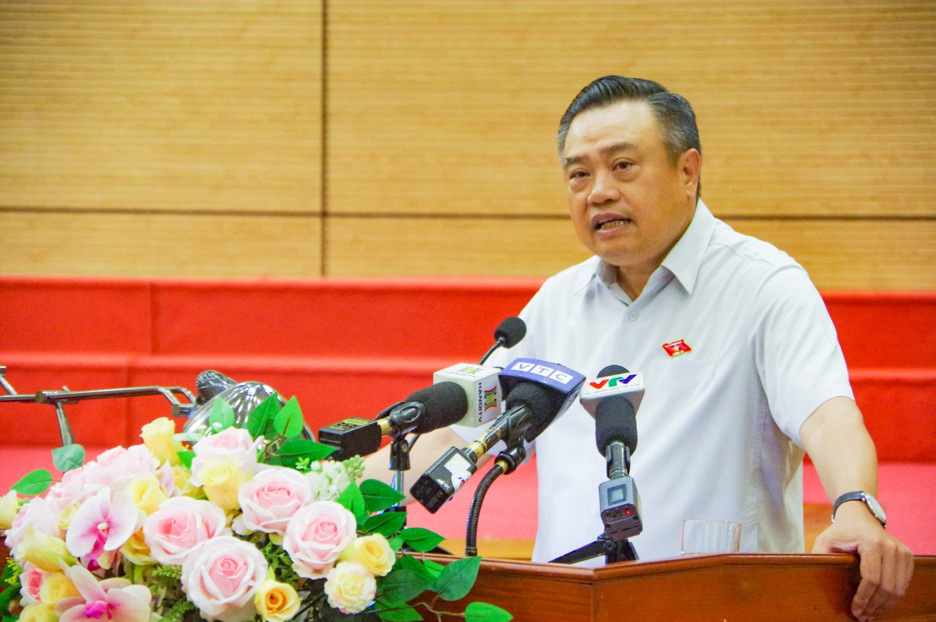 Chủ tịch Hà Nội muốn biến bãi rác Nam Sơn thành công viên  - Ảnh 1.