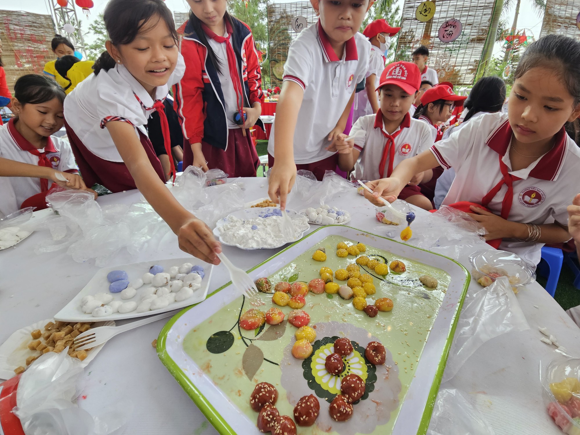 Festival Hải Dương: Học sinh được trải nghiệm nghệ thuật dân gian - Ảnh 9.