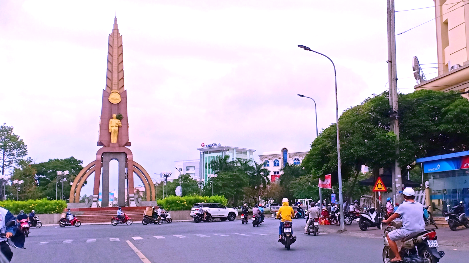 Cà Mau: Chuyển đổi số gắn với lợi ích của người dân - Ảnh 1.