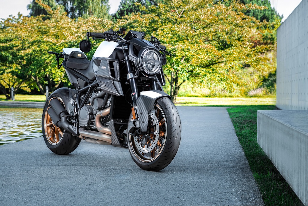 Brabus và KTM hợp tác ra mắt siêu phẩm naked bike cuối cùng