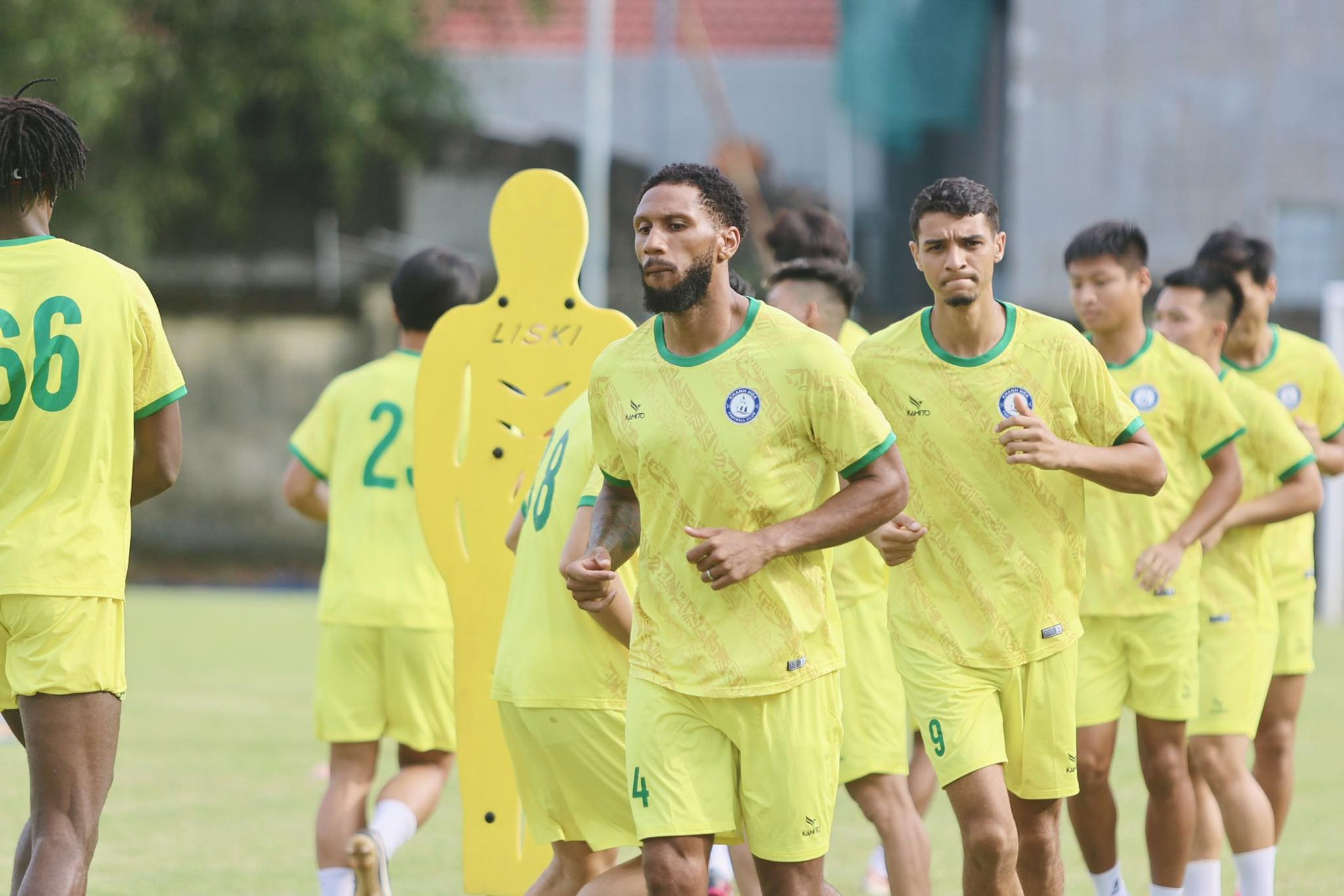 Một đội bóng đứng trước nguy cơ không được dự V-League vì lý do bất ngờ - Ảnh 1.