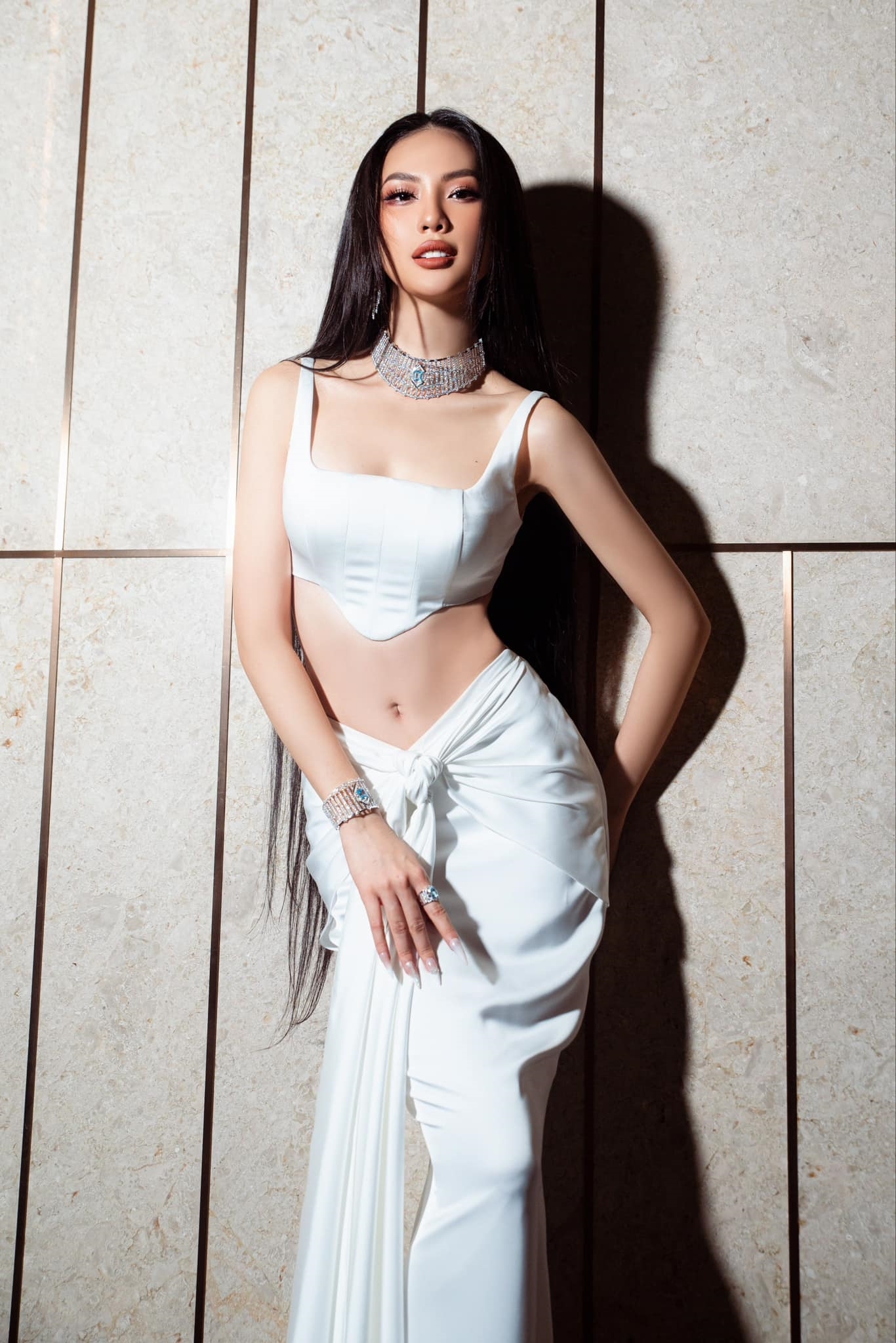 Siêu mẫu Bùi Quỳnh Hoa đăng quang Miss Universe Vietnam 2023 - Ảnh 4.