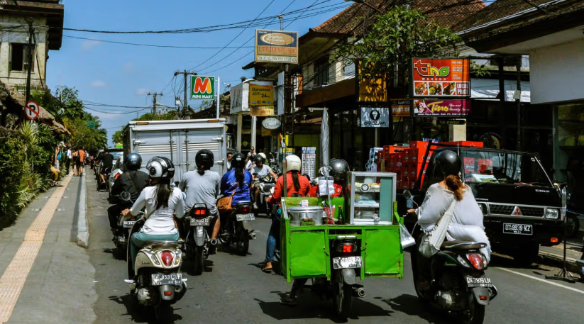 Indonesia sắp làm đường sắt ngầm &quot;đón sóng&quot; du lịch tới thiên đường Bali - Ảnh 1.