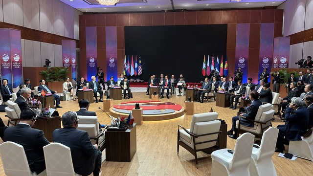 4 ngày, 40 hoạt động của Thủ tướng tại Hội nghị Cấp cao ASEAN lần thứ 43 - Ảnh 2.
