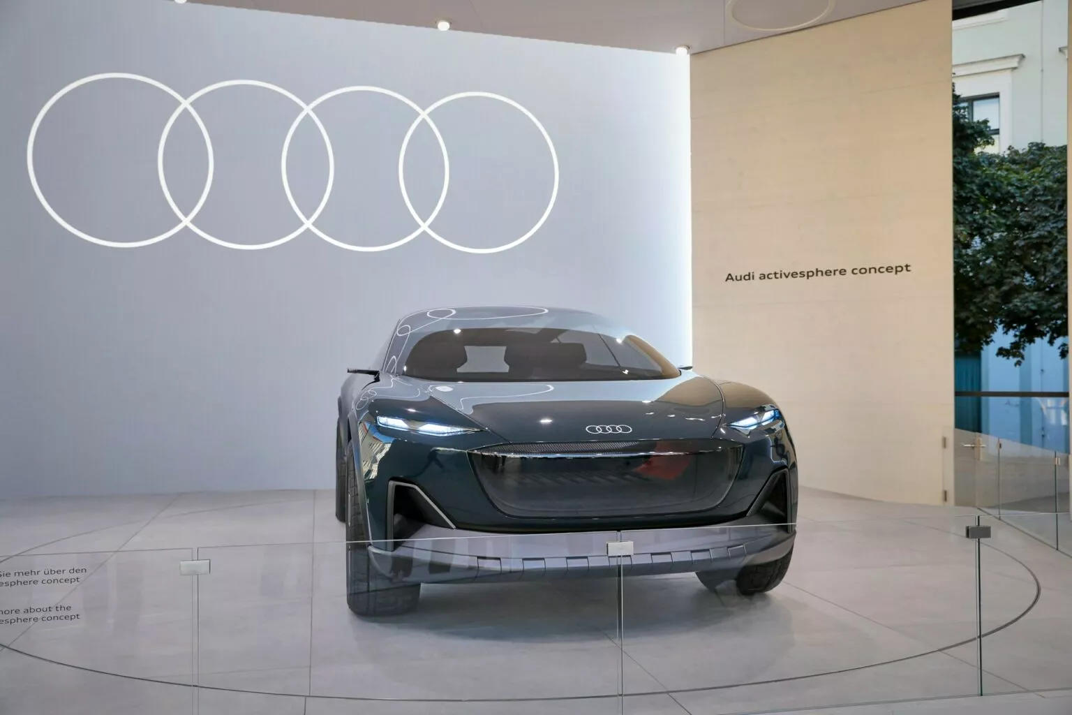 Audi ra mắt mẫu SUV có thể biến thành bán tải trong chớp mắt  - Ảnh 10.