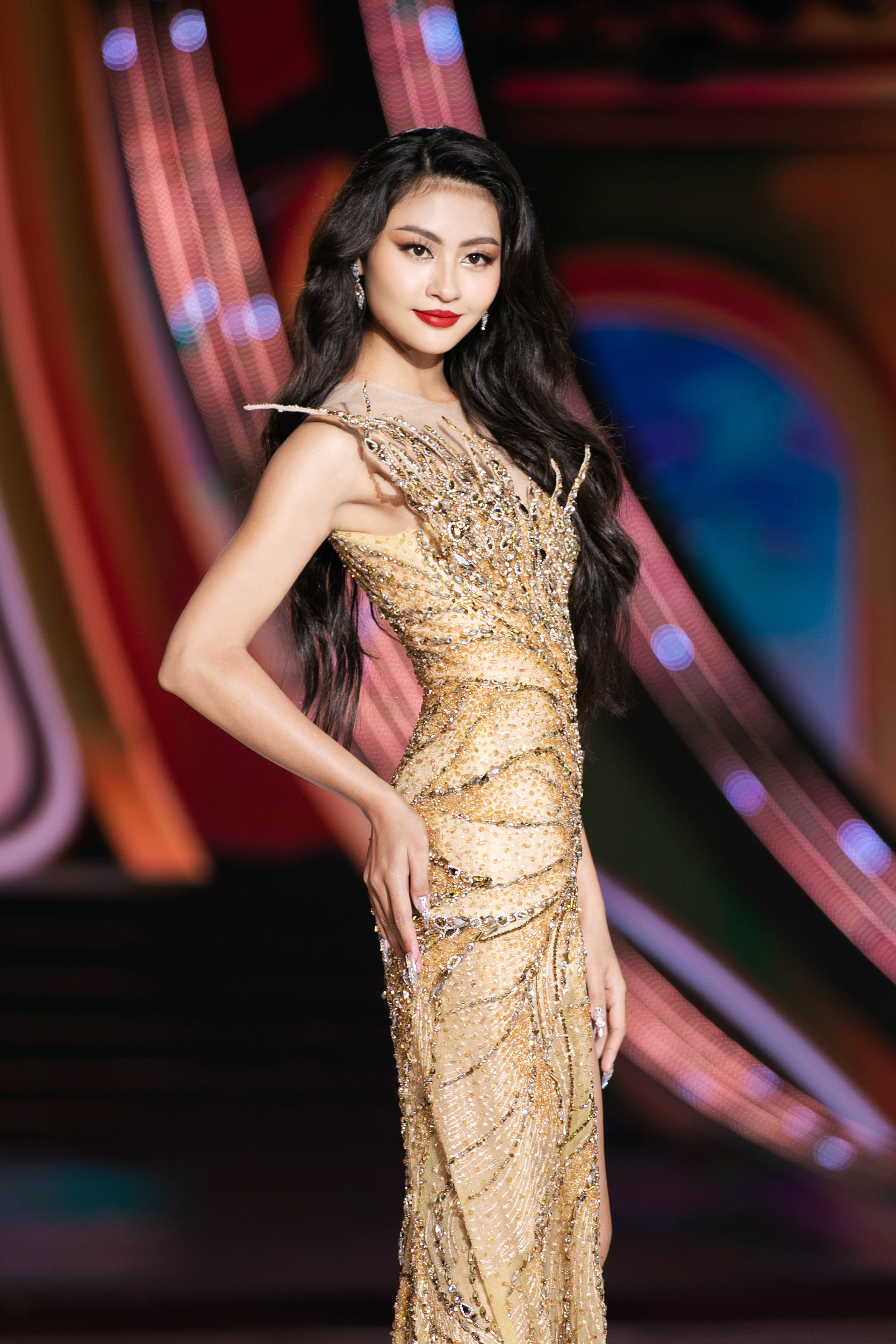 Hoa hậu Hoàn vũ Việt Nam - Miss Cosmo Vietnam 2023 gọi tên Bùi Thị Xuân Hạnh- Ảnh 21.