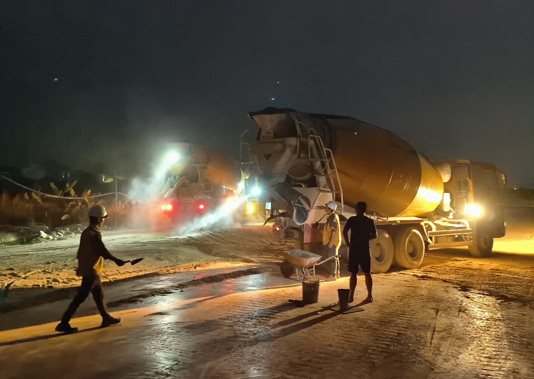 Những công trường sáng đèn nhộn nhịp thi công xuyên đêm w88 thừa ở Đồng Nai- Ảnh 15.