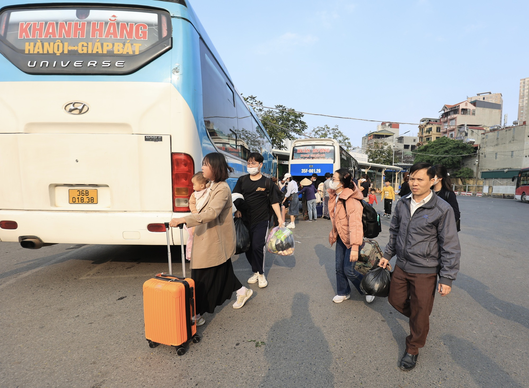 Hà Nội yêu cầu không tùy tiện tăng giá vé xe khách dịp tết Nguyên đán- Ảnh 1.