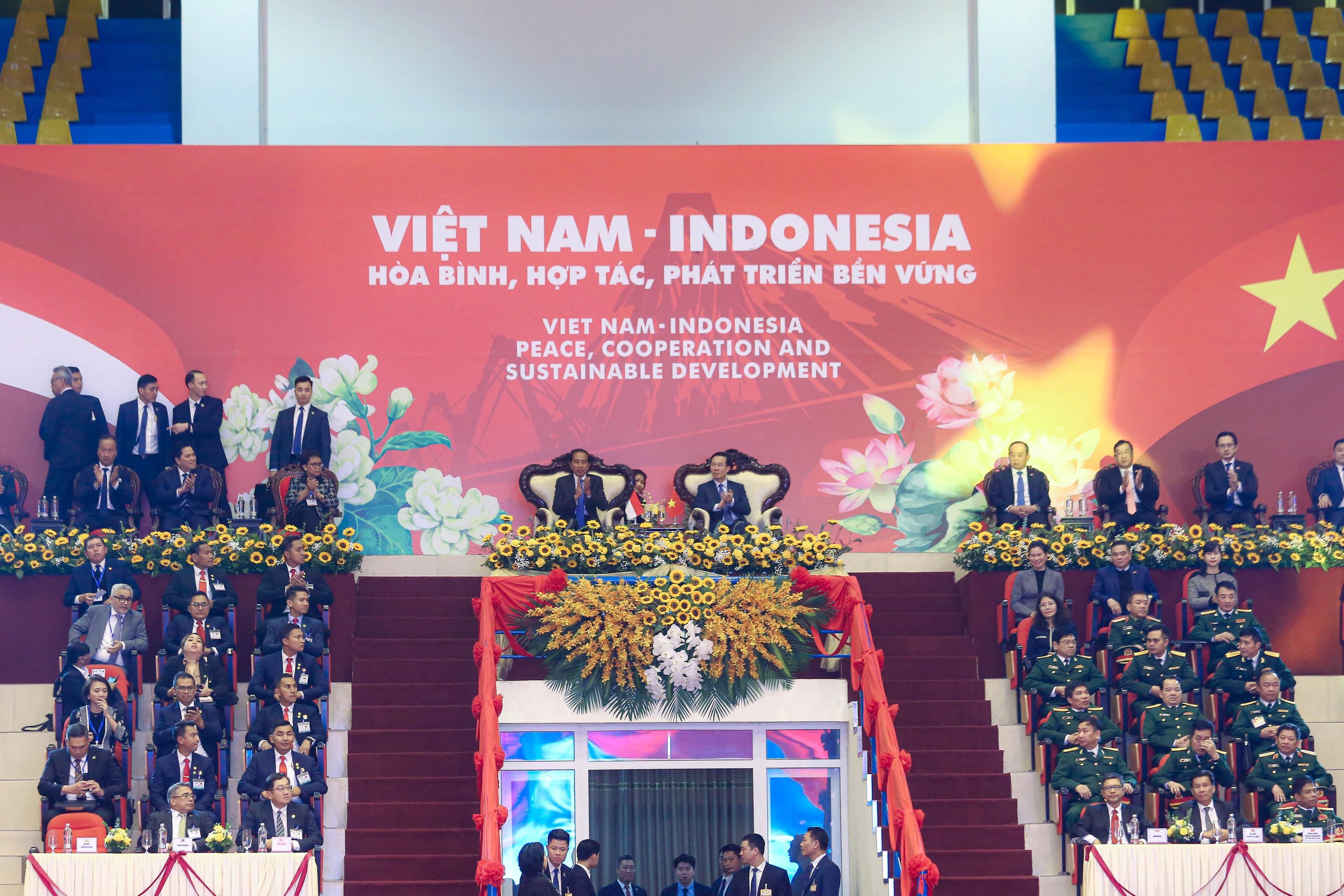 Chủ tịch nước và Tổng thống Indonesia xem trình diễn Pencak silat, võ cổ truyền- Ảnh 2.