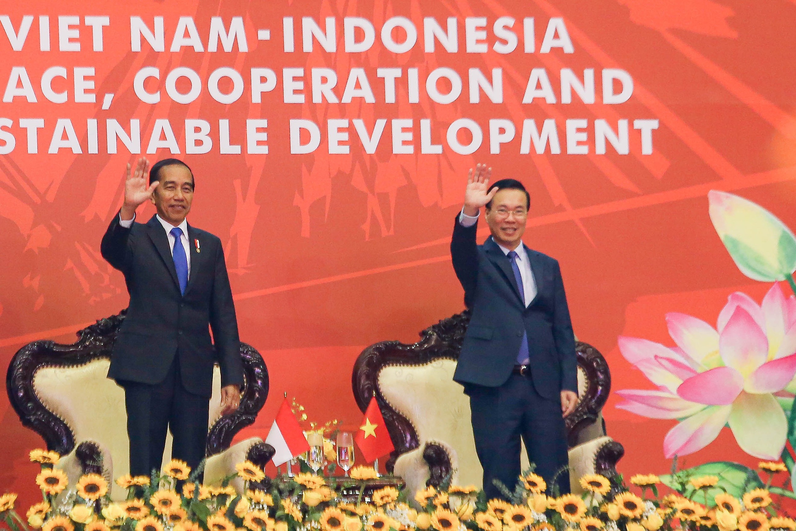 Chủ tịch nước và Tổng thống Indonesia xem trình diễn Pencak silat, võ cổ truyền- Ảnh 1.