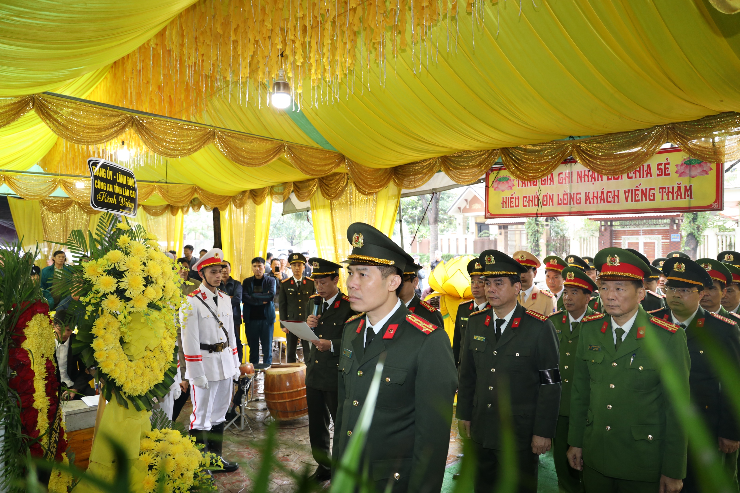 Phó trưởng công an xã hy sinh trong khi làm nhiệm vụ ở Lào Cai- Ảnh 1.