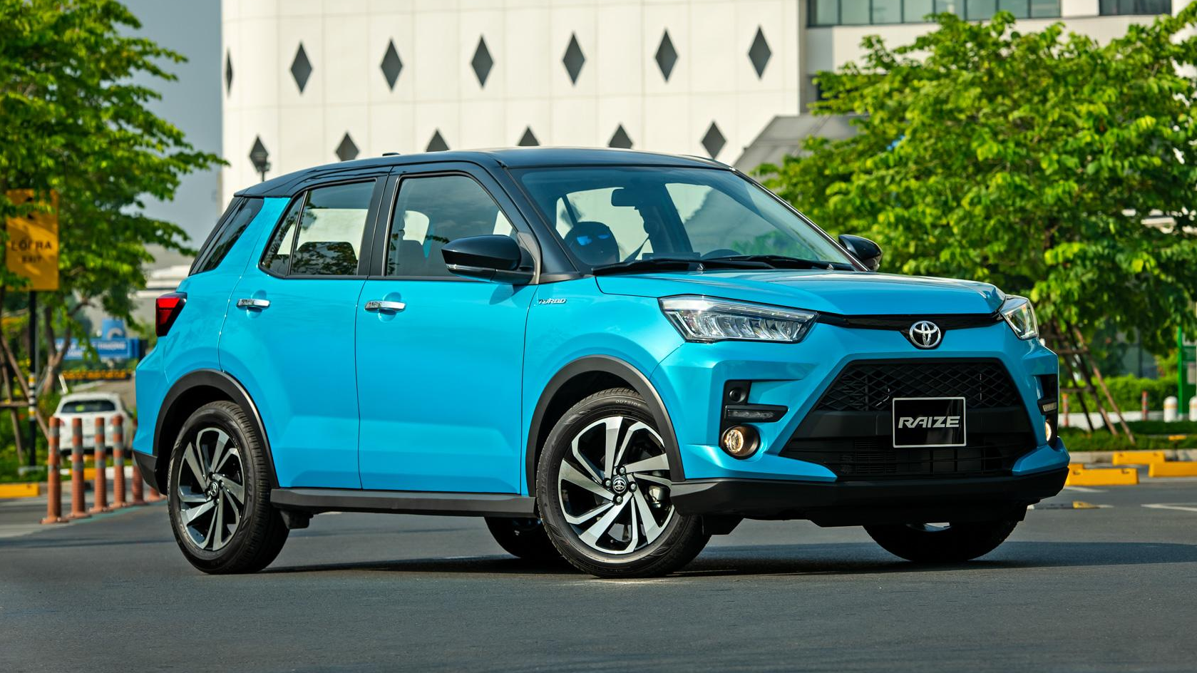 Toyota Việt Nam triệu hồi một số xe để siết lại đai ốc giảm chấn trước- Ảnh 2.