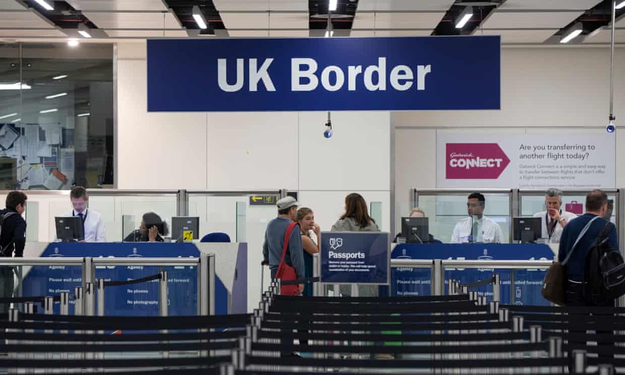 Sân bay tại Anh kỳ vọng ứng dụng công nghệ nhận diện khuôn mặt thay thế hộ chiếu- Ảnh 1.