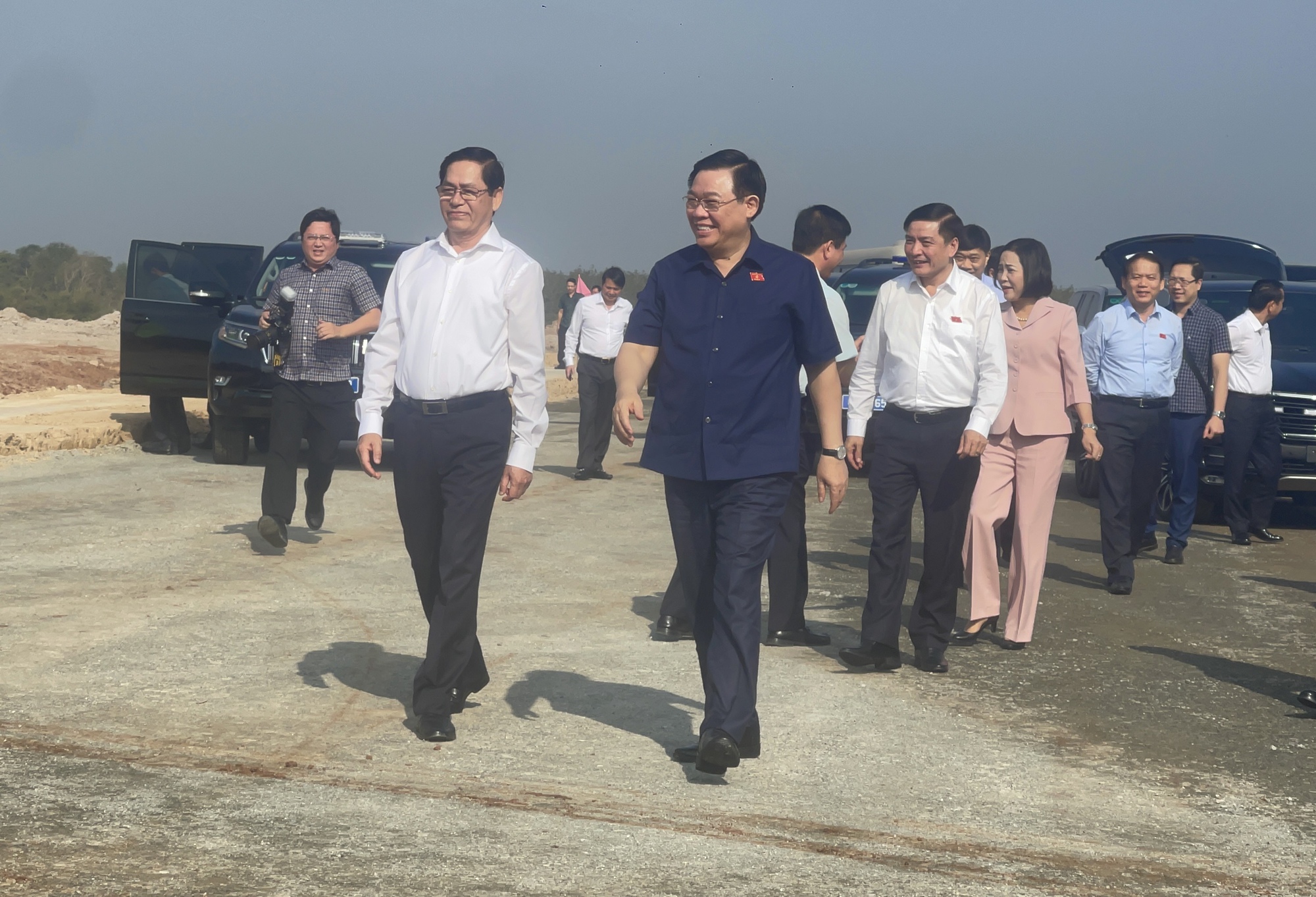 Chủ tịch Quốc hội: Phải đua tiến độ toàn tuyến cao tốc Biên Hoà - Vũng Tàu- Ảnh 1.