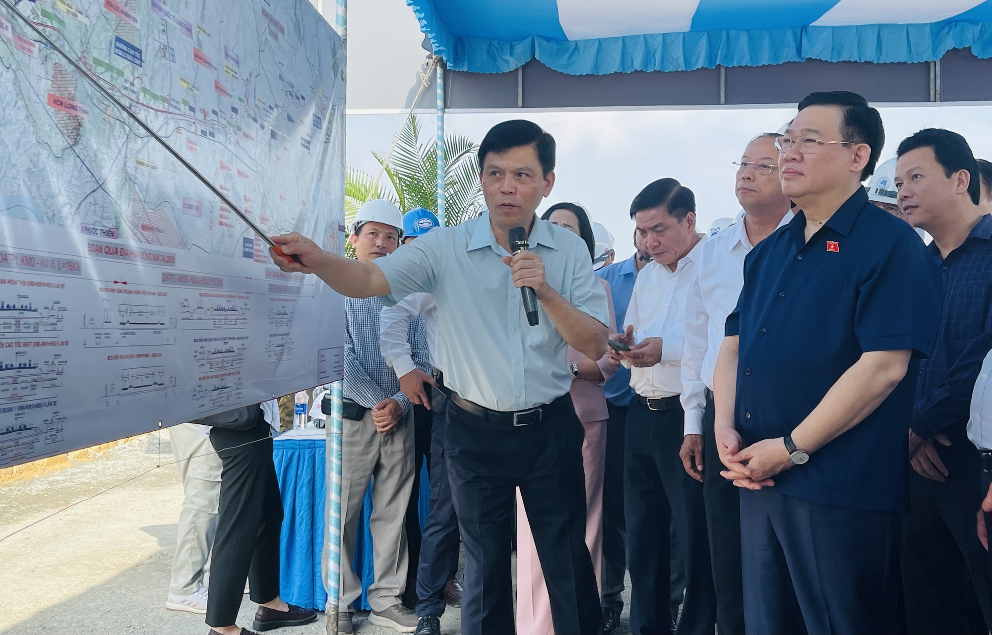 Chủ tịch Quốc hội: Phải đua tiến độ toàn tuyến cao tốc Biên Hoà - Vũng Tàu- Ảnh 3.