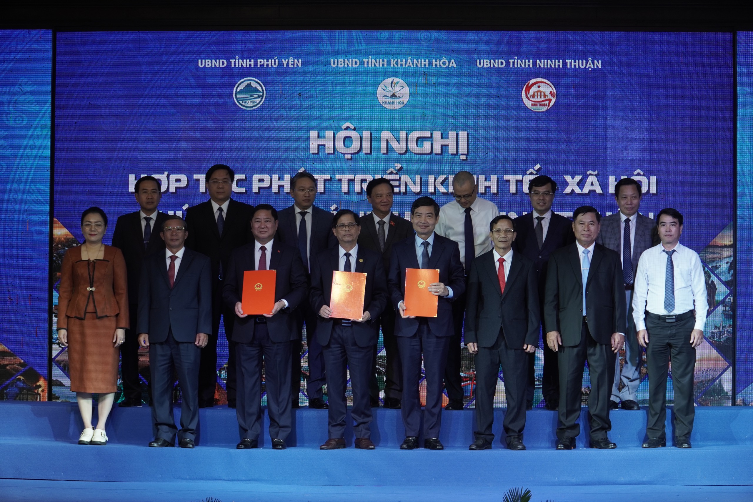Phát huy thế mạnh cửa ngõ biển, thúc đẩy kinh tế Phú Yên - Khánh Hoà - Ninh Thuận- Ảnh 3.