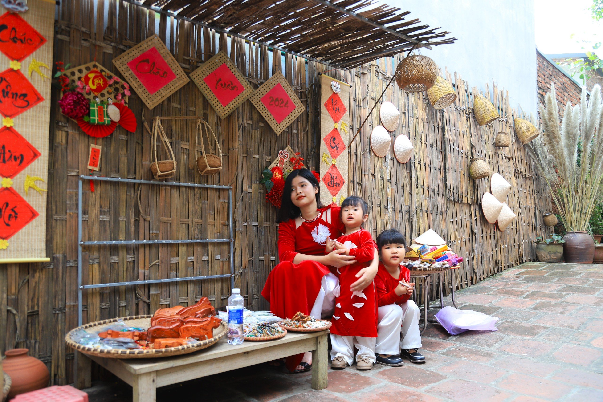 Trải nghiệm văn hóa Tết Việt tại làng cổ Đường Lâm- Ảnh 8.