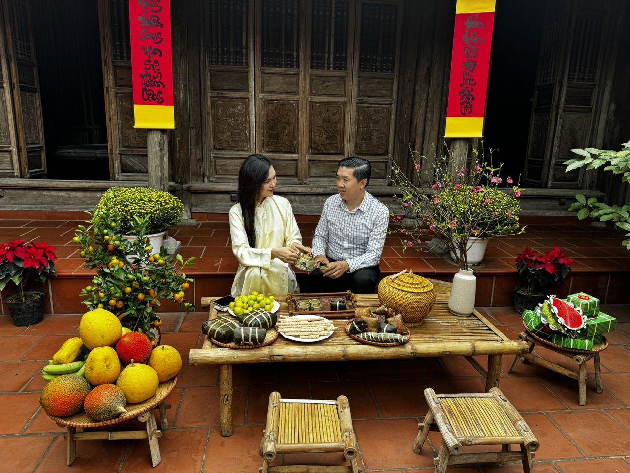 Trải nghiệm văn hóa Tết Việt tại làng cổ Đường Lâm- Ảnh 1.