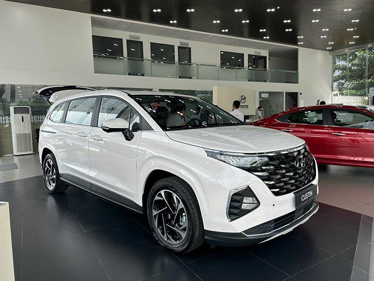 Hyundai Custin ưu đãi đến 30 triệu đồng tại đại lý- Ảnh 1.