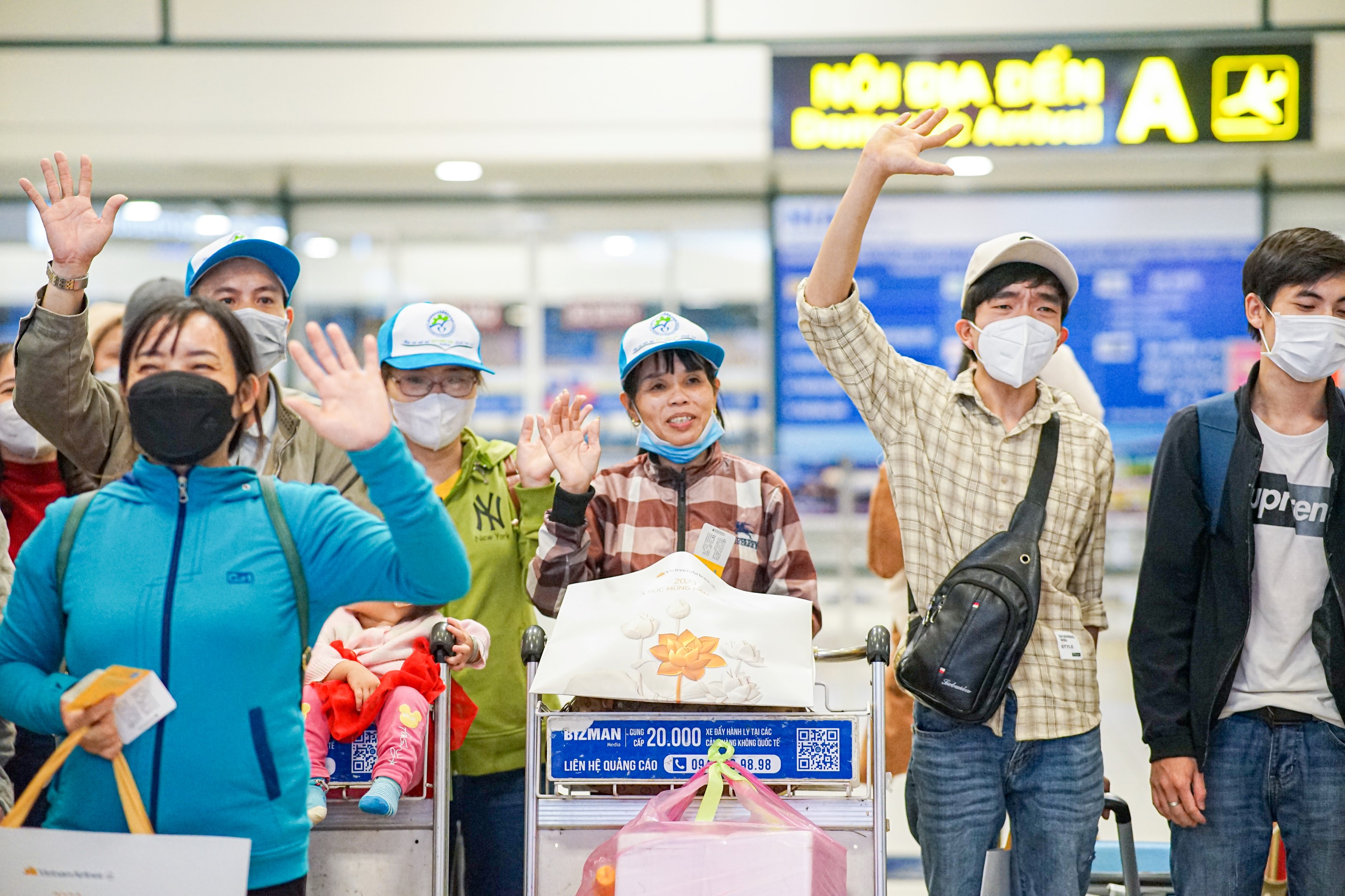 Vietnam Airlines tổ chức chuyến bay miễn phí đưa người lao động về quê đón Tết- Ảnh 1.