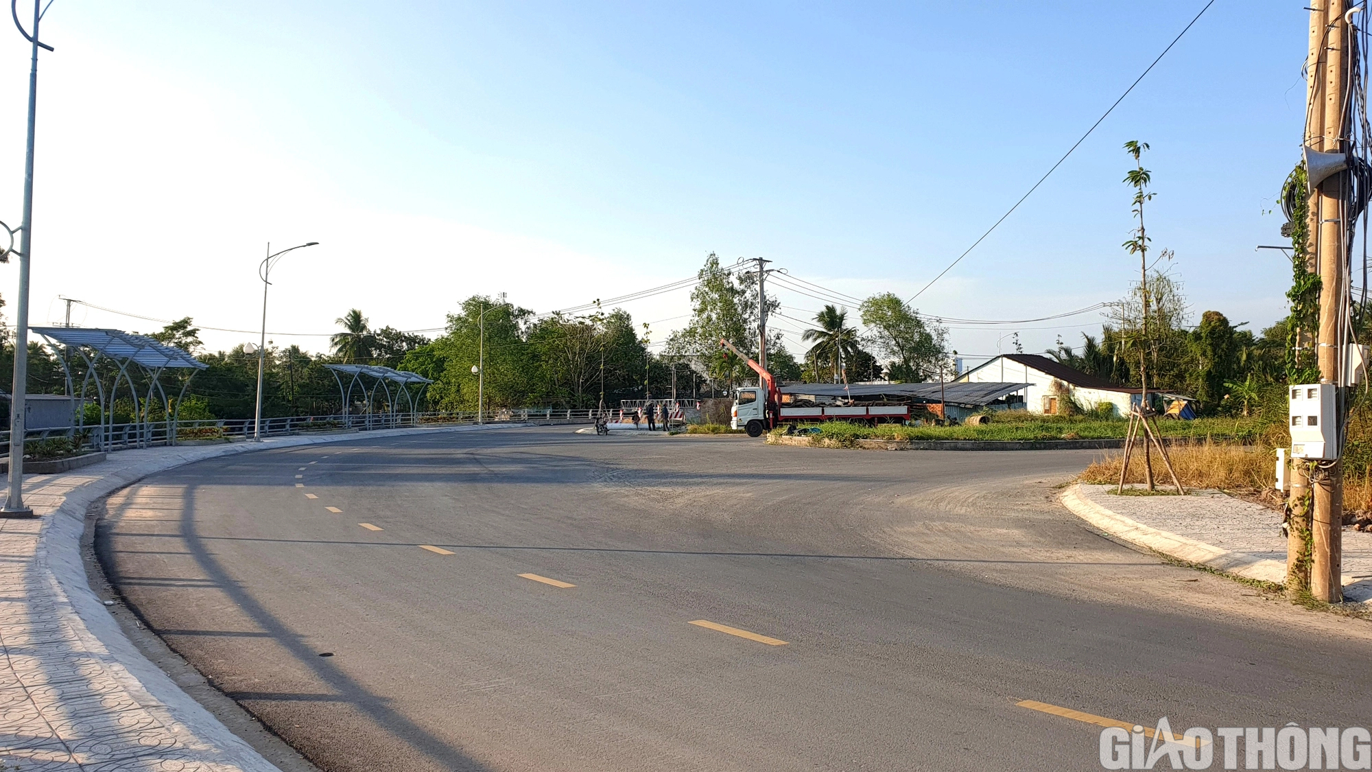 Đường nối 2 quốc lộ lớn nhất Cần Thơ thảm nhựa một bên, phục vụ đi lại dịp Tết- Ảnh 10.