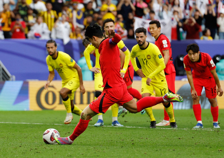 Trận đấu khó hiểu của Hàn Quốc khiến tuyển Việt Nam thêm nỗi buồn- Ảnh 1.