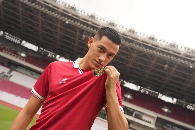 Đối thủ của tuyển Việt Nam nhập tịch ngôi sao cao gần 2m đá vòng loại World Cup- Ảnh 1.
