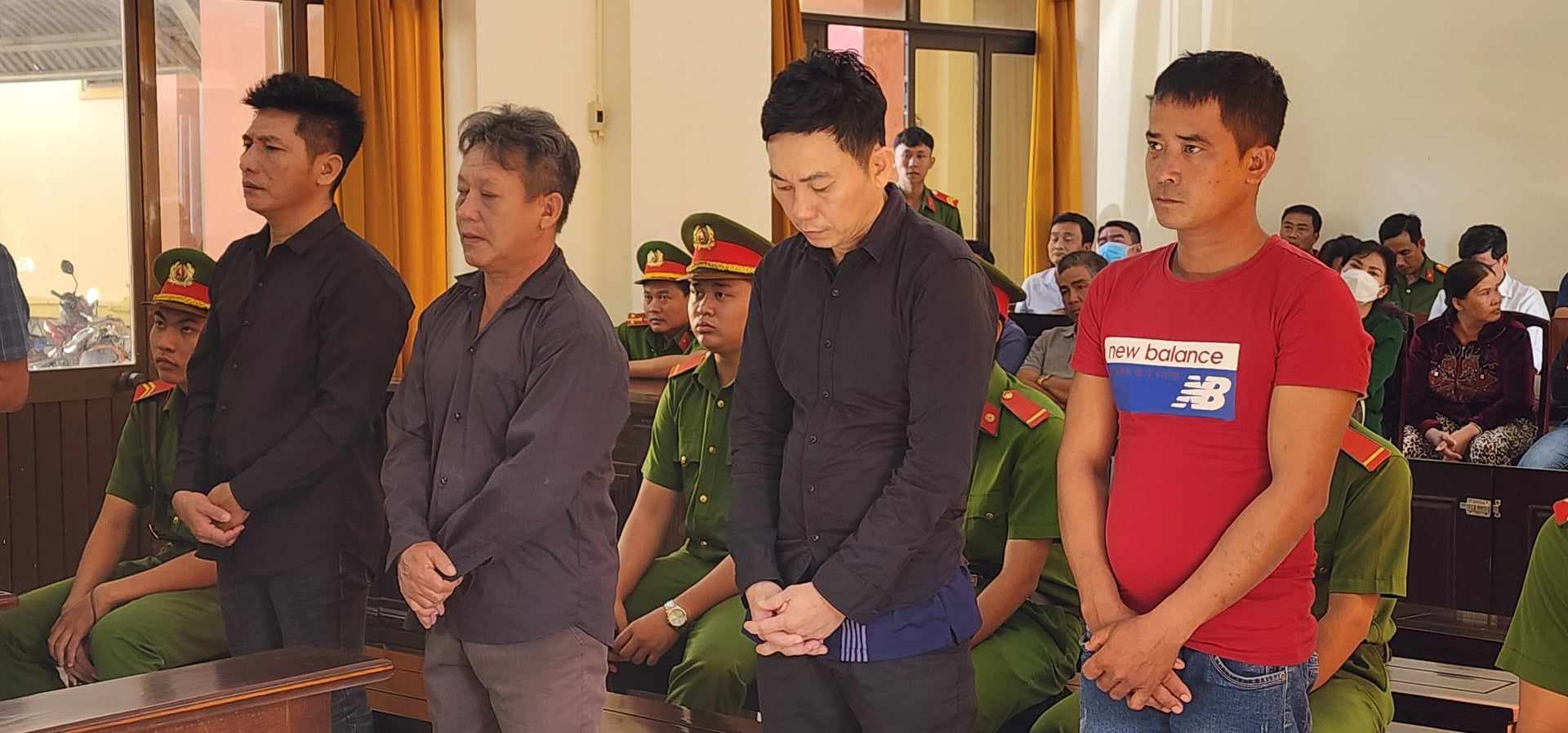 Kiên Giang: Sang nước ngoài lén lút khai thác hải sản, 4 người lĩnh án tù- Ảnh 1.