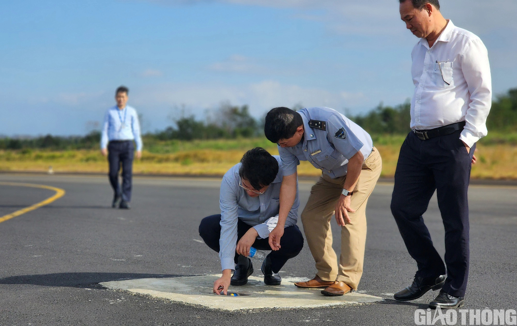 Lần đầu tiên sân bay Buôn Ma Thuột phục vụ các chuyến bay đêm- Ảnh 3.