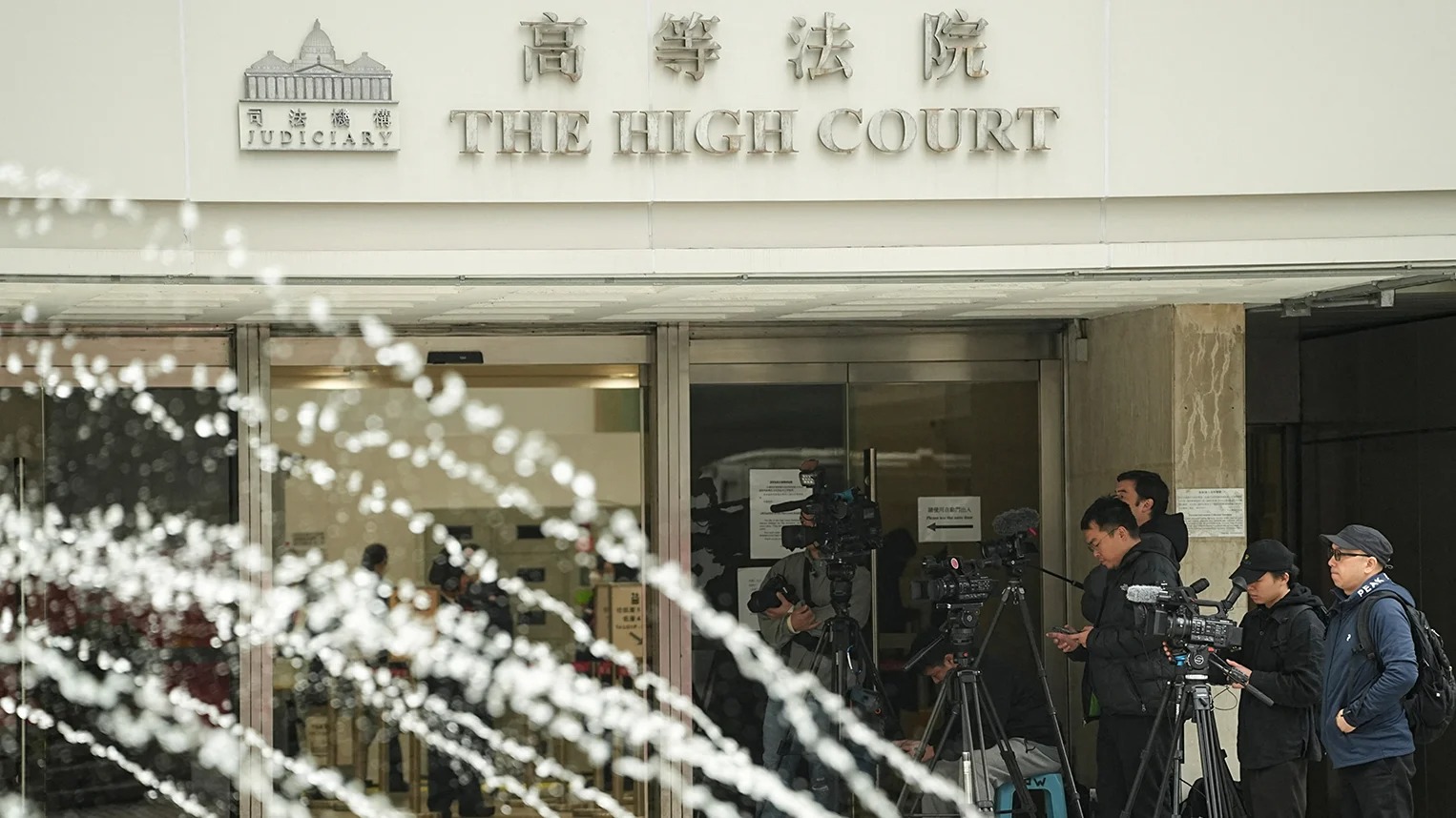 Tòa án Hong Kong ra phán quyết với 