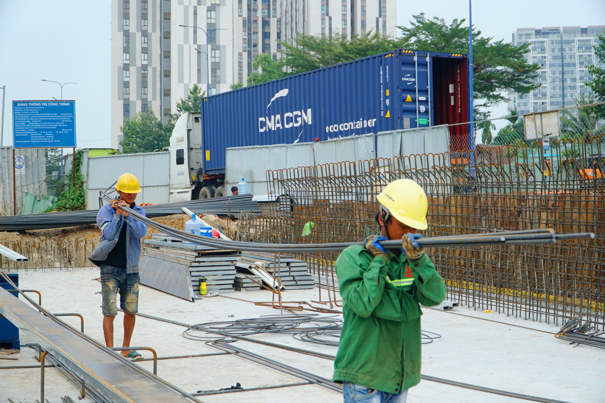 Nút giao lớn nhất TP.HCM dần hình thành sau 1 năm thi công- Ảnh 6.