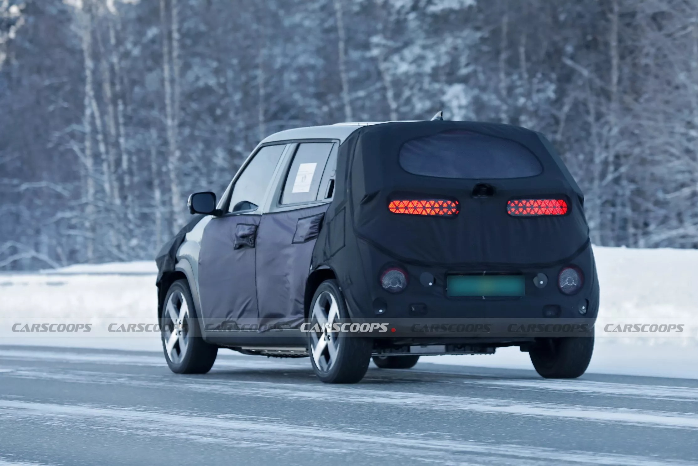 Ô tô điện mini Hyundai lộ diện trên đường chạy thử- Ảnh 3.