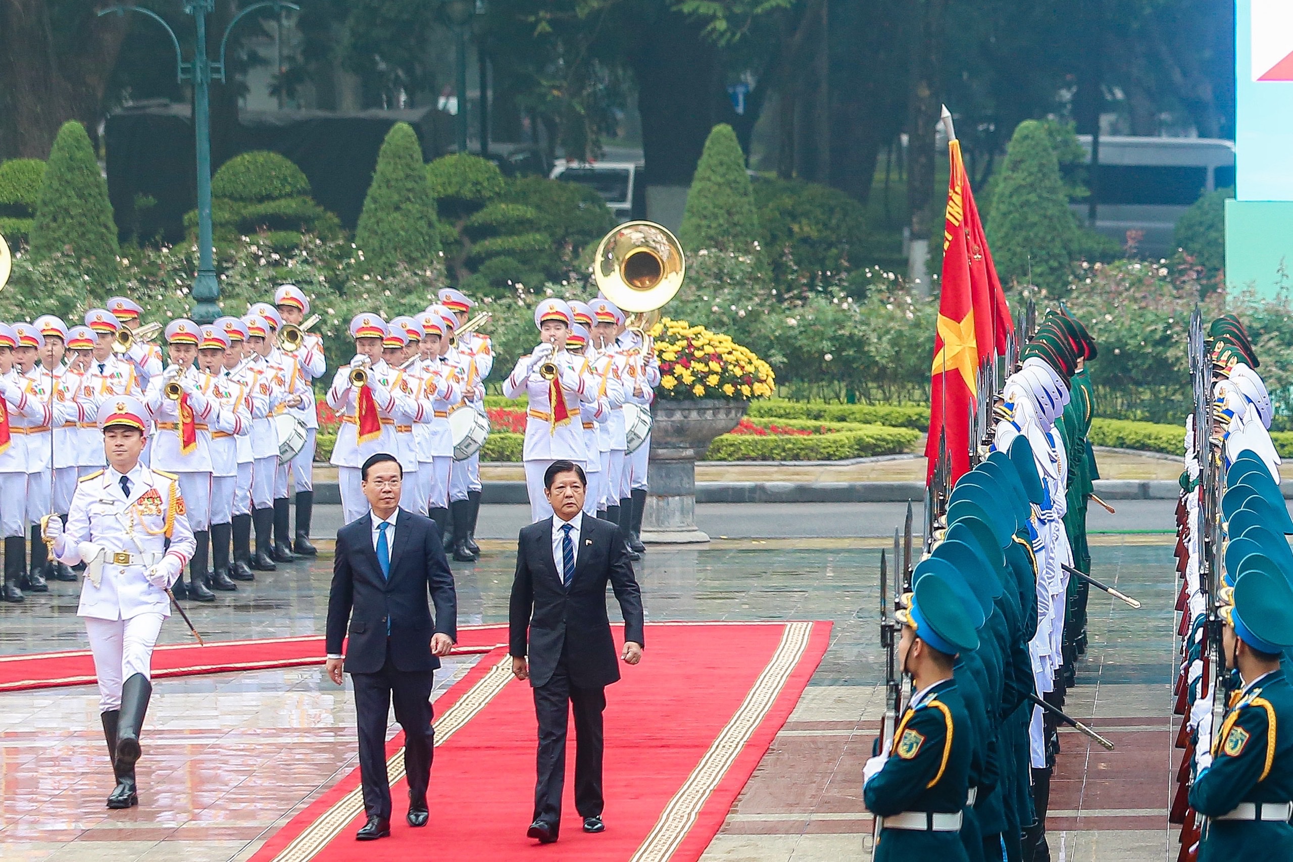 Việt Nam bắn 21 phát đại bác chào mừng Tổng thống Philippines lần đầu thăm Việt Nam- Ảnh 6.