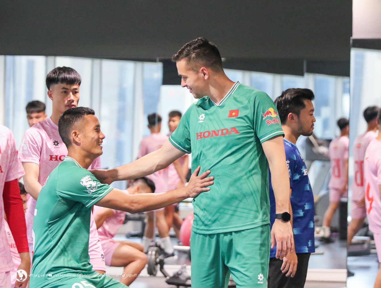 Đột nhập phòng tập của tuyển Việt Nam tại Asian Cup 2023- Ảnh 3.