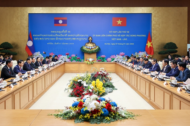 Thủ tướng: Đẩy mạnh kết nối hạ tầng Việt Nam - Lào để hợp tác kinh tế, đầu tư đột phá- Ảnh 5.