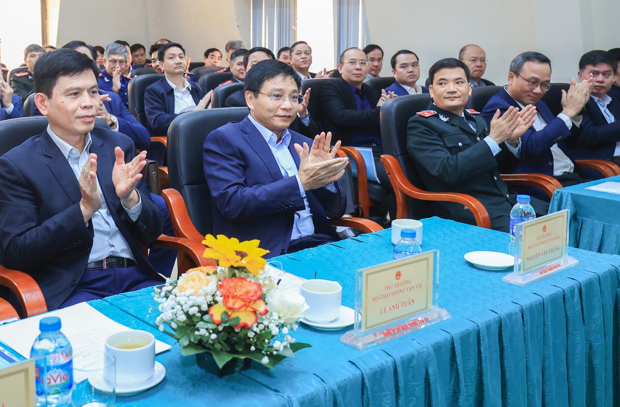 Bộ trưởng Nguyễn Văn Thắng: Tăng cường thanh tra đột xuất, không có vùng cấm- Ảnh 3.