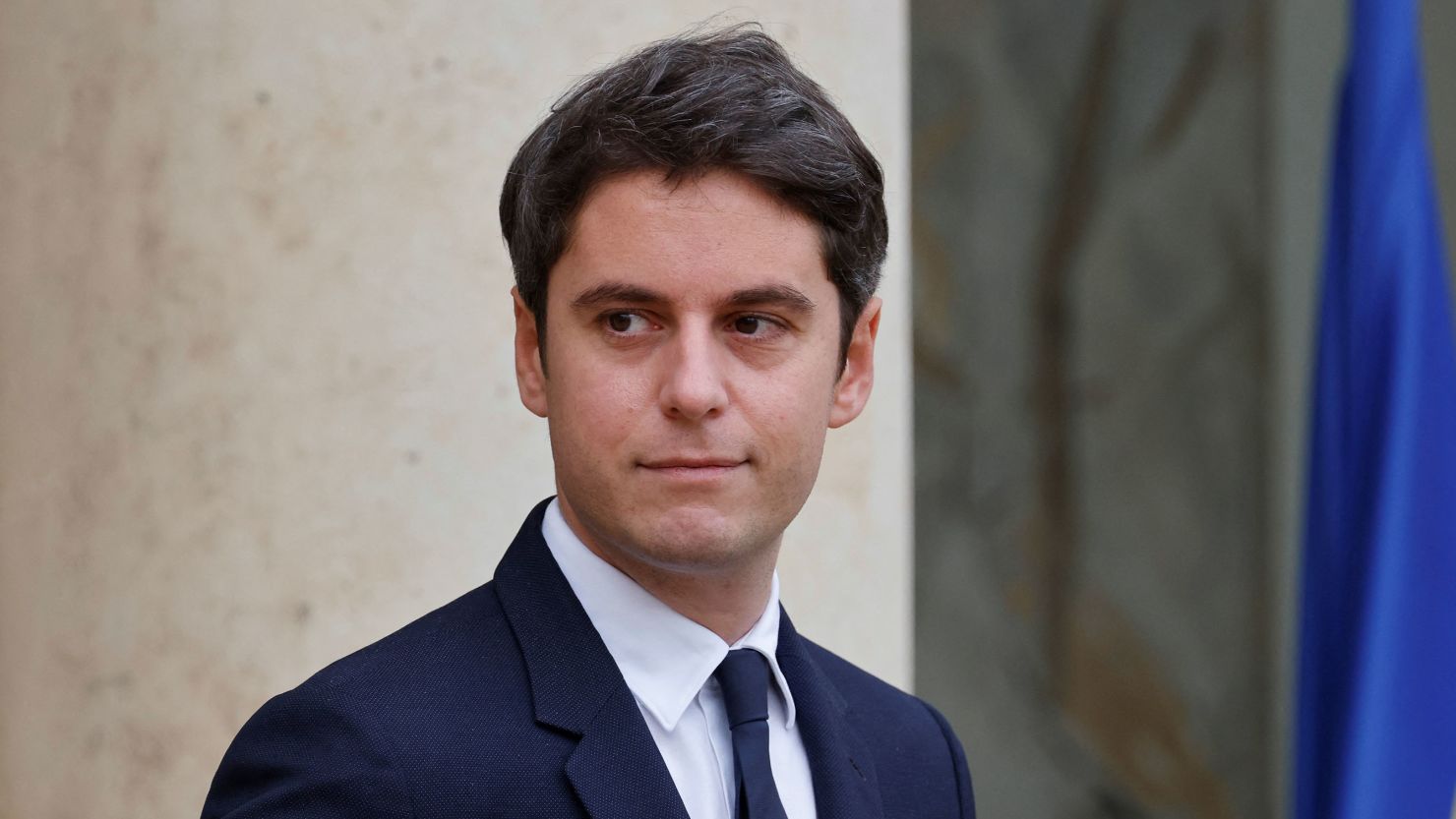 Chân dung tân thủ tướng Pháp trẻ nhất, công khai là người đồng tính- Ảnh 1.