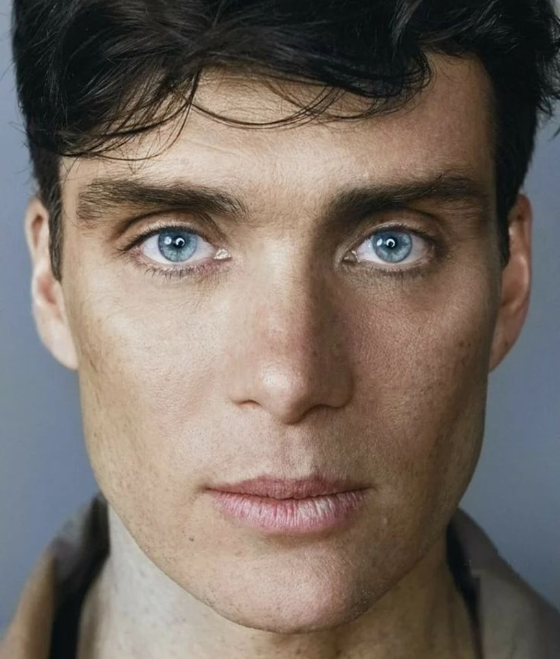 Diễn viên Cillian Murphy kiếm 46 triệu USD/năm nhưng đi chiếc xe ô tô 45 triệu đồng- Ảnh 6.