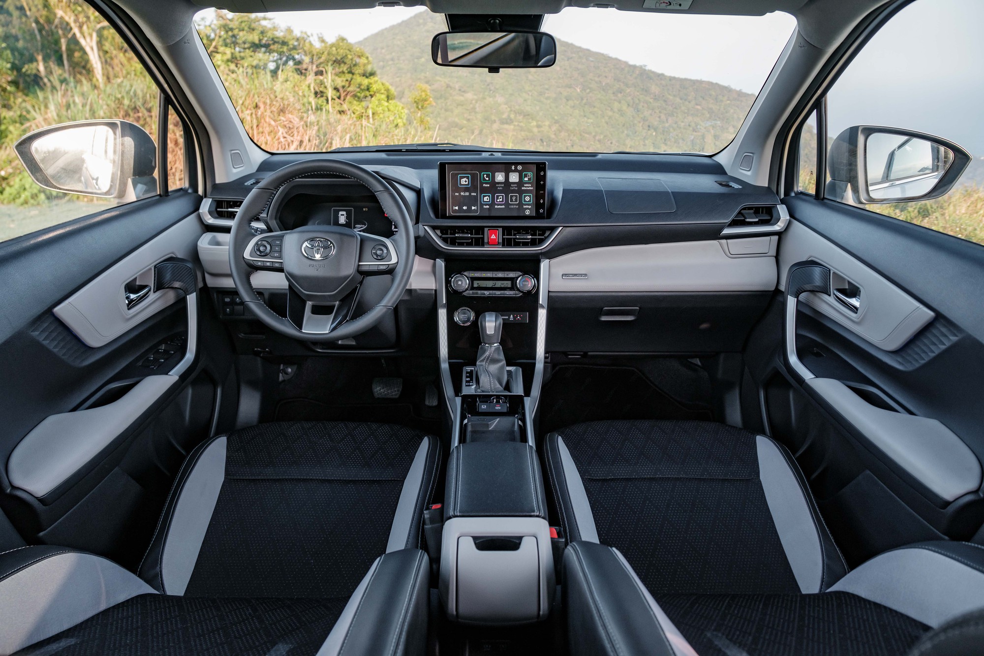 Giá xe Toyota Veloz Cross mới nhất tháng 6/2024- Ảnh 4.