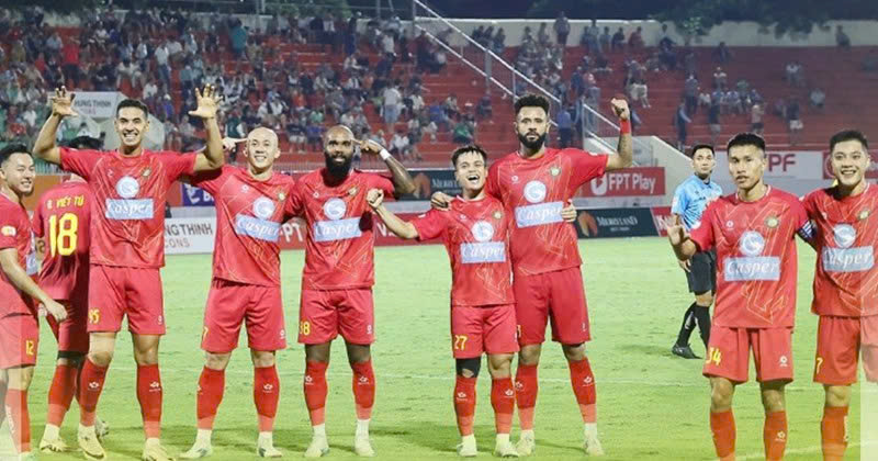 Xuất hiện điều chưa từng thấy trong ngày V-League trở lại- Ảnh 1.