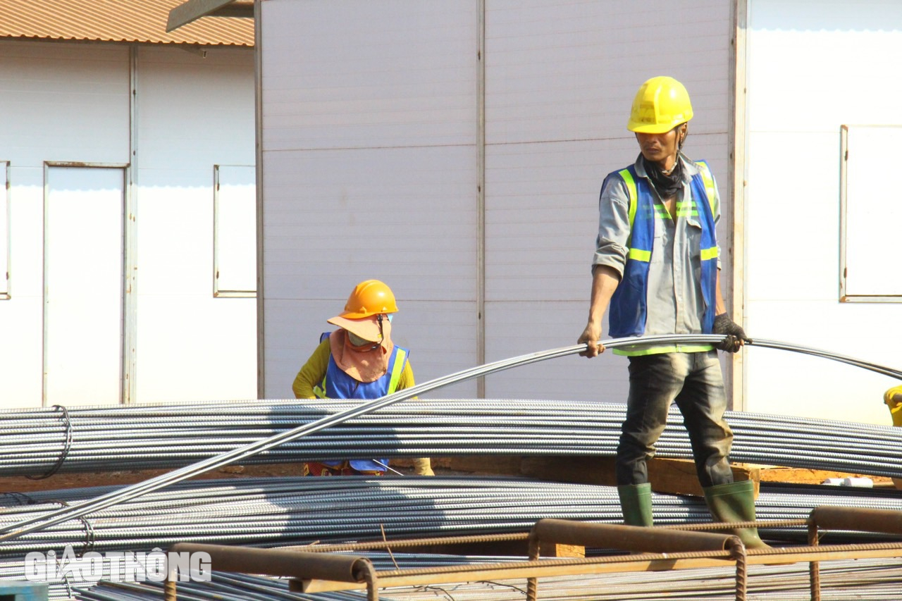 Diện mạo tháp không lưu sân bay Long Thành sau hơn 1 năm thi công- Ảnh 8.