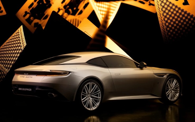 Siêu xe Aston Martin DB12 mạ vàng cực độc- Ảnh 8.