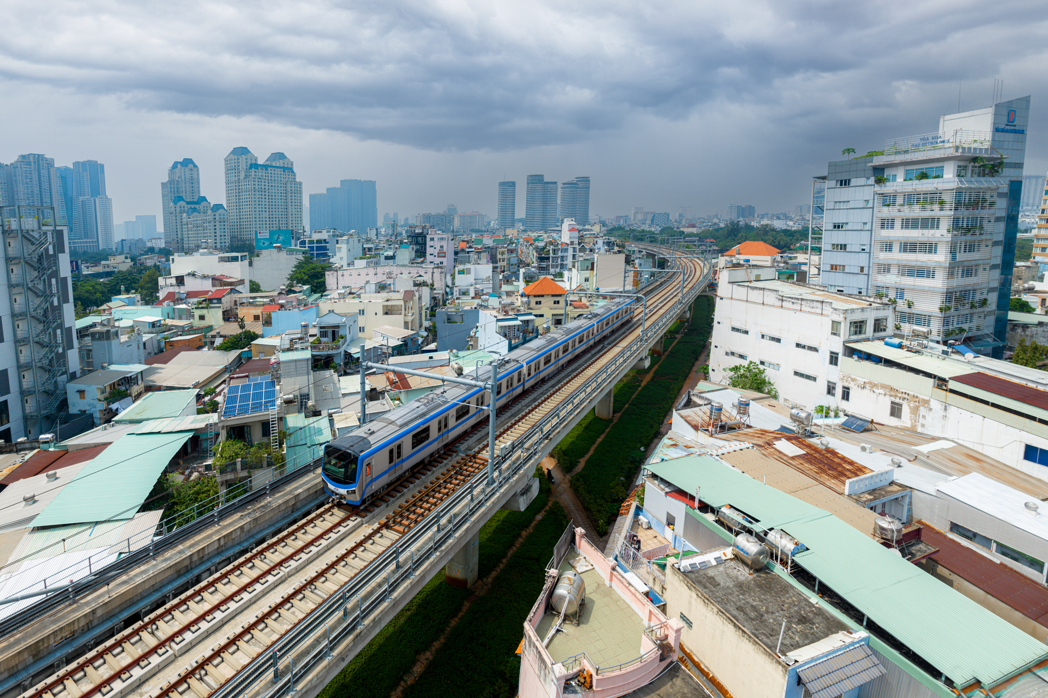 Hơn 1.000 người diễn tập cứu nạn tình huống cháy toa tàu metro Bến Thành - Suối Tiên- Ảnh 3.