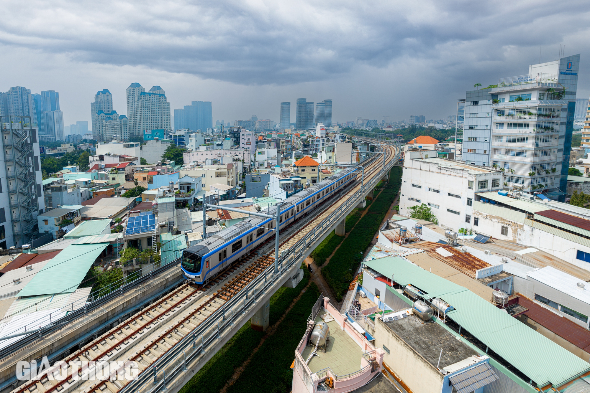 Hơn 1.000 người diễn tập cứu nạn tình huống cháy toa tàu metro Bến Thành - Suối Tiên- Ảnh 3.