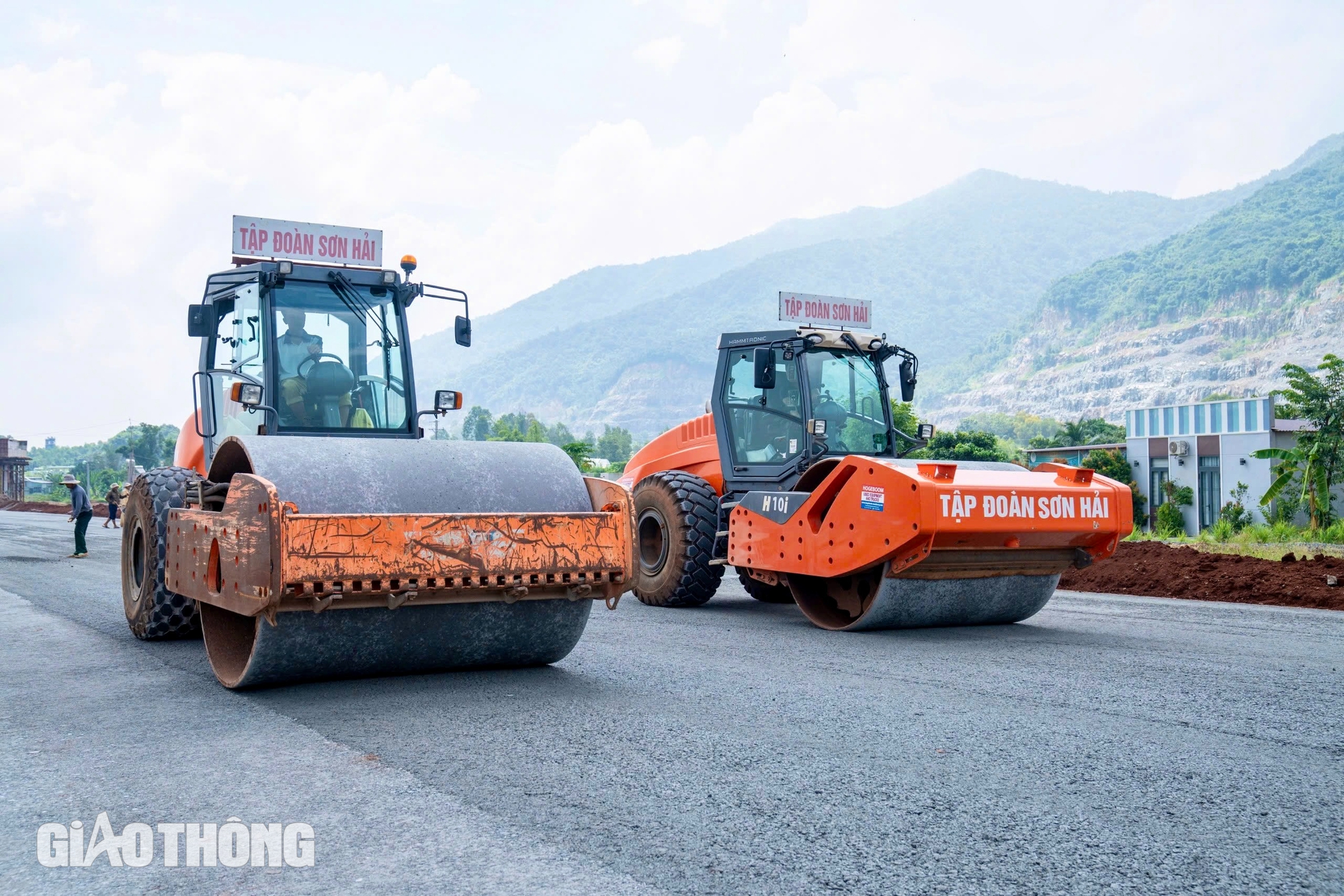 Cao tốc Biên Hòa - Vũng Tàu: Đoạn qua Vũng Tàu đã được phủ lớp nhựa đường- Ảnh 4.