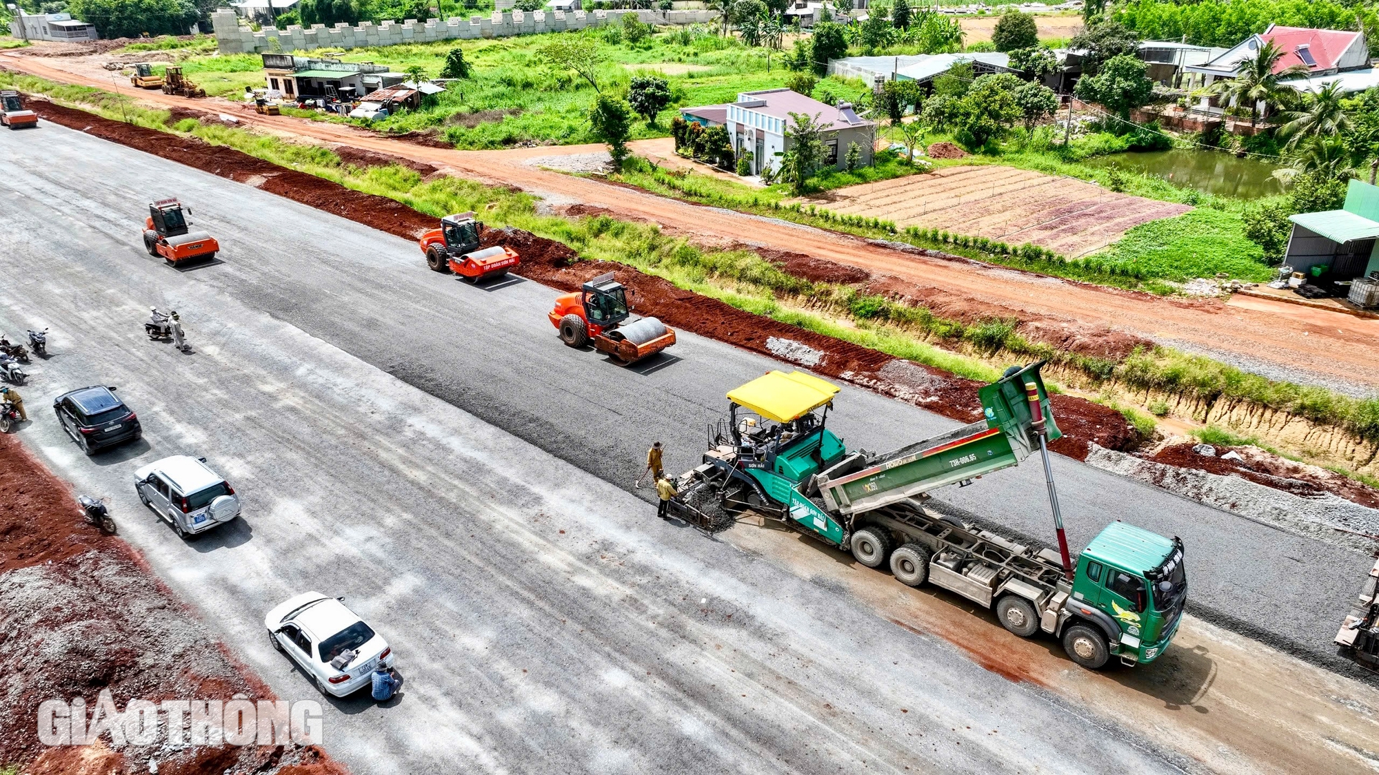 Cao tốc Biên Hòa - Vũng Tàu: Đoạn qua Vũng Tàu đã được phủ lớp nhựa đường- Ảnh 3.