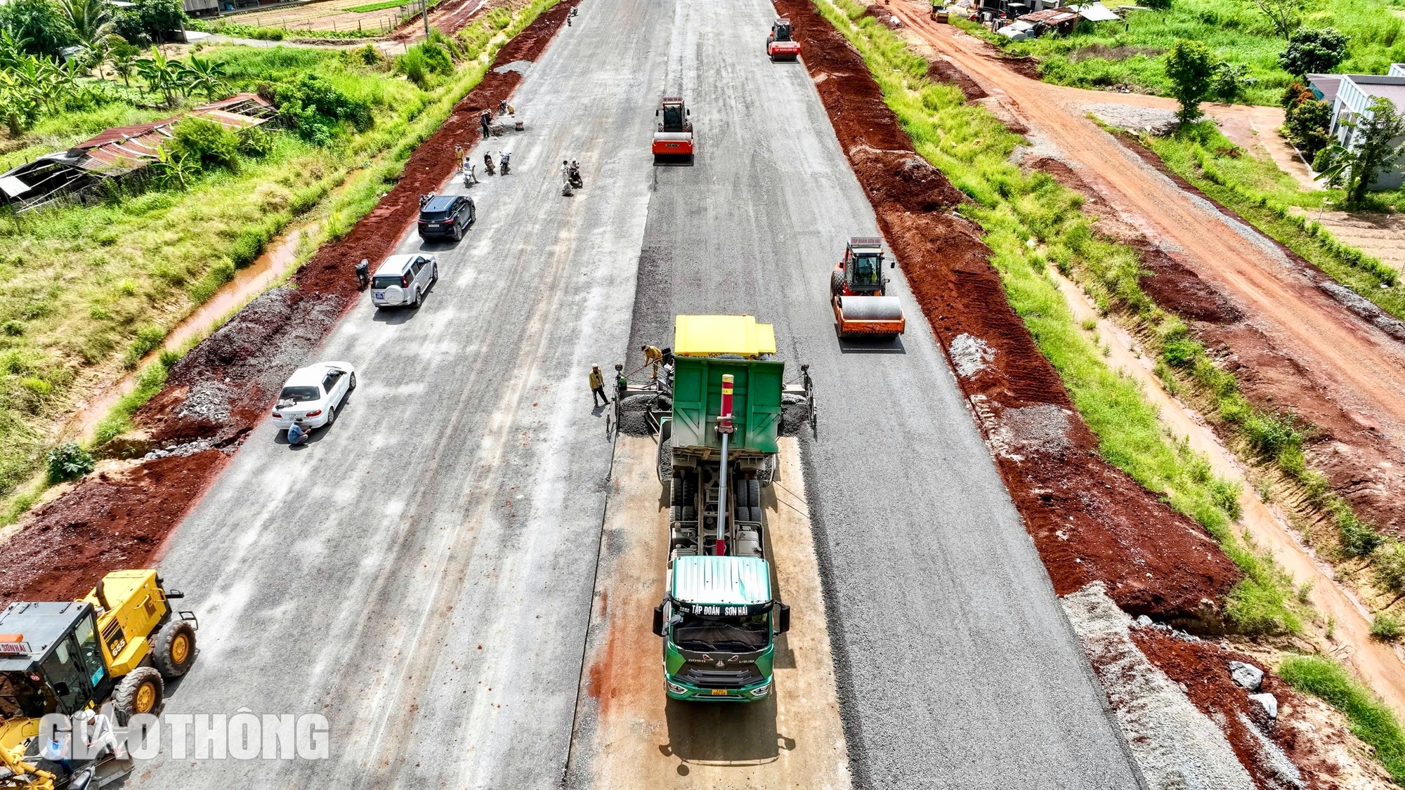 Cao tốc Biên Hòa - Vũng Tàu: Đoạn qua Vũng Tàu đã được phủ lớp nhựa đường- Ảnh 12.