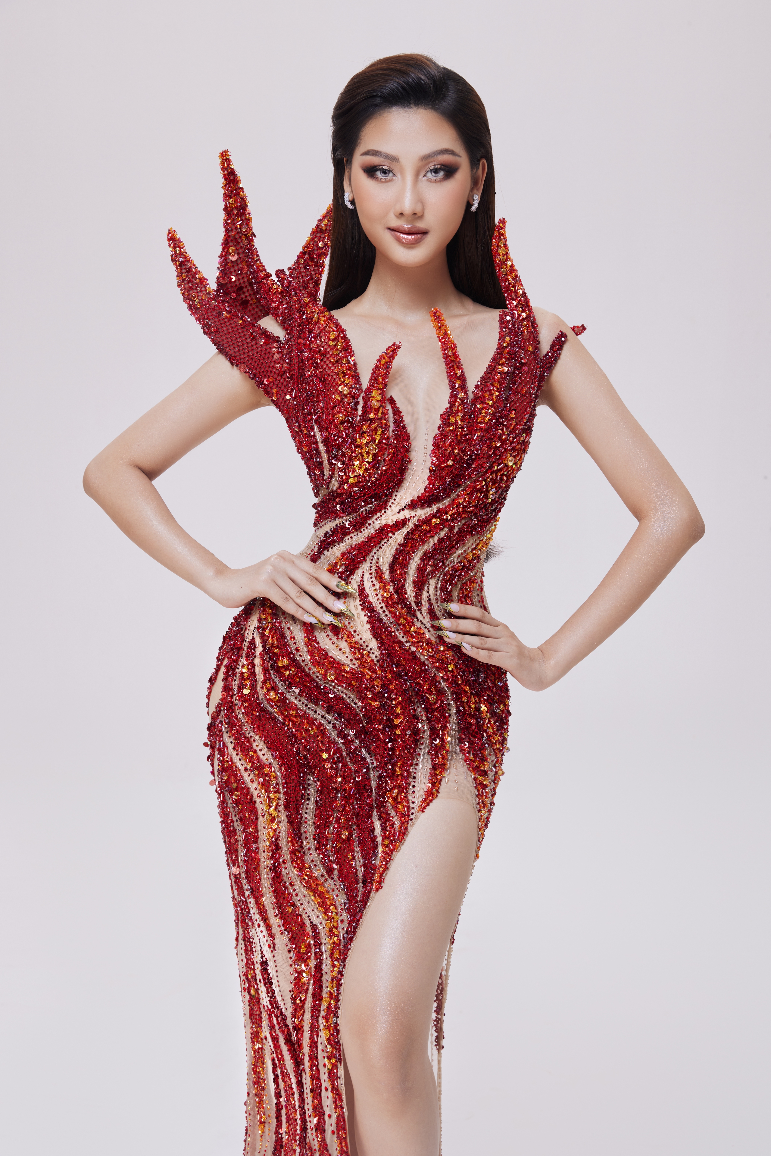 Hoa hậu Quế Anh gợi cảm với bikini tại Bán kết Miss Grand International 2024- Ảnh 8.